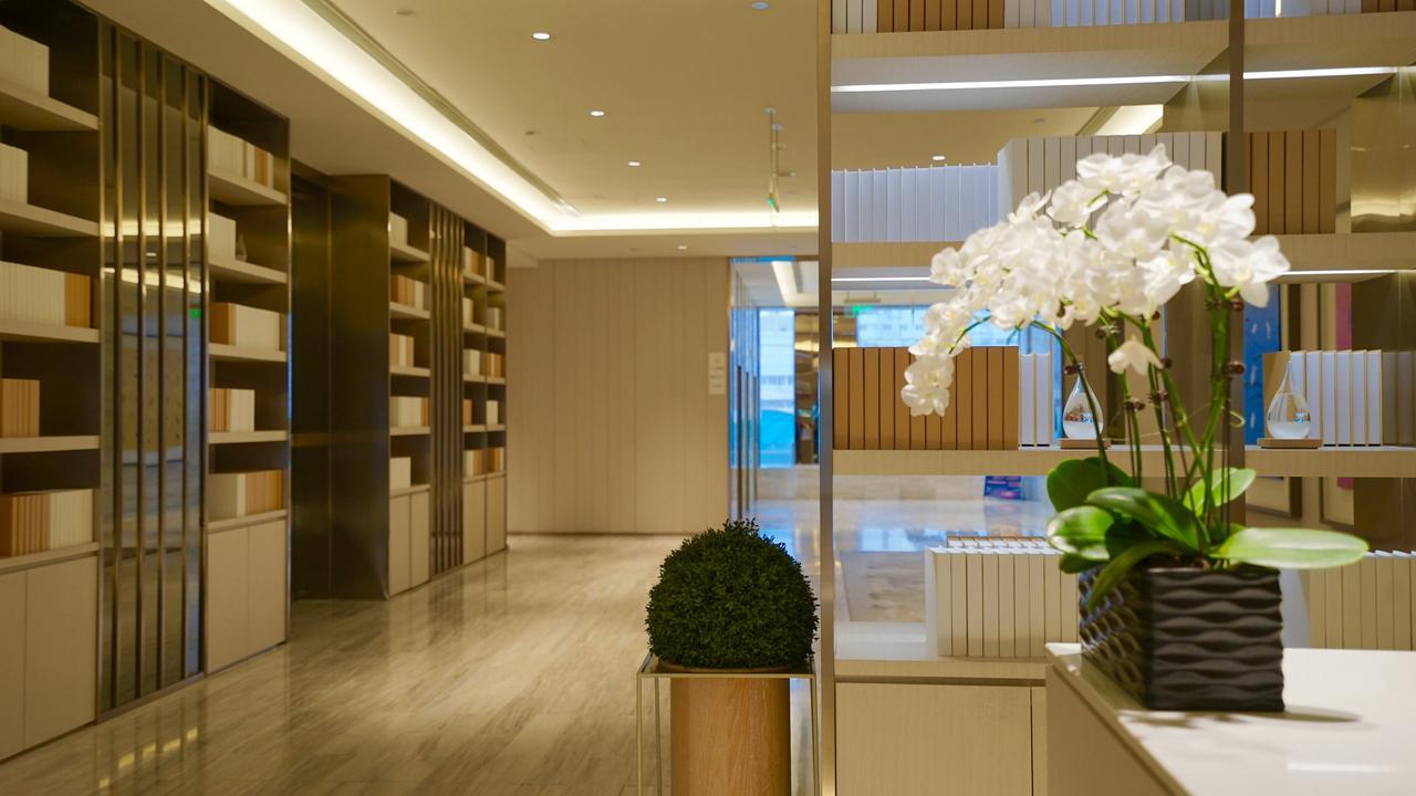 Ji Baoshan Youyi Road Hotel 3*
